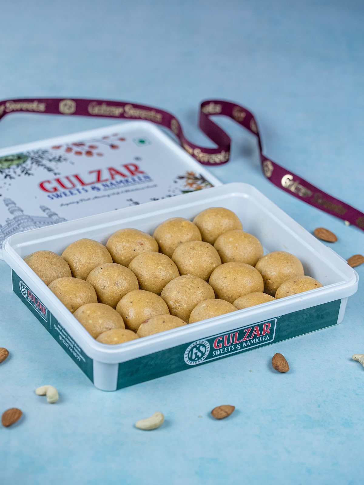 Gondh Laddu