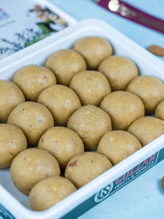 Gondh Laddu